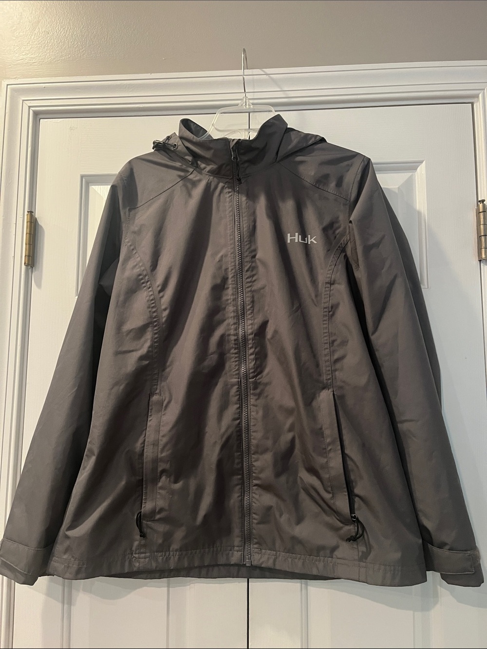 Huk Women’s Gray-green Waterproof Hooded Rain Jacket size L
